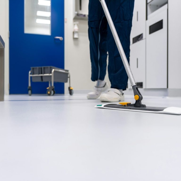 Professionelle Gebäudereinigung in Wesel – Bodenreinigung